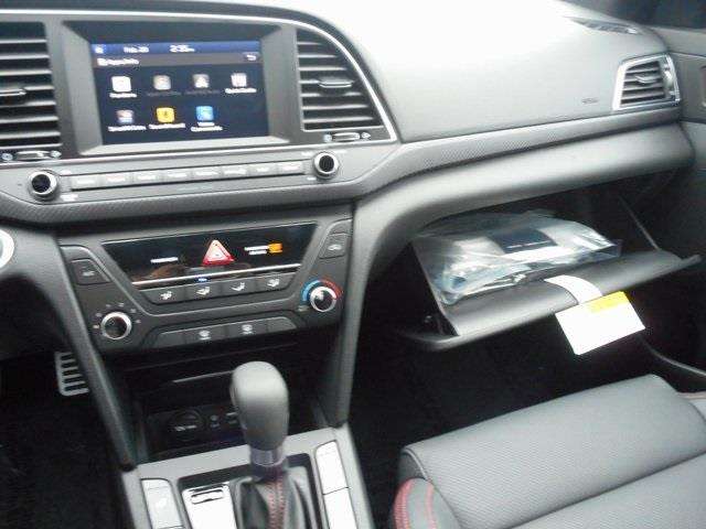 2017 Hyundai Elantra Sport 4dr Sedan DCT